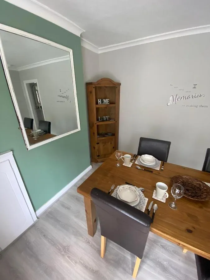 Mairead - Cosy Property In Gaeltacht Quarter Belfast Holiday home