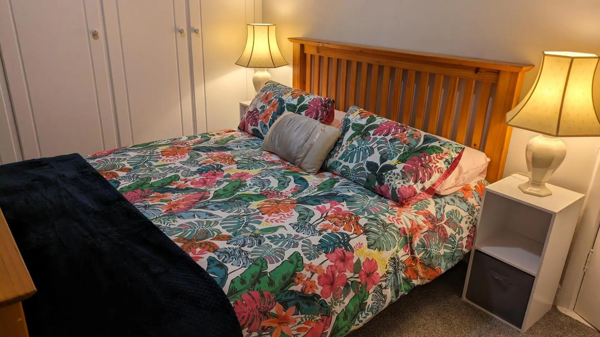Mairead - Cosy Property In Gaeltacht Quarter Belfast 0*,